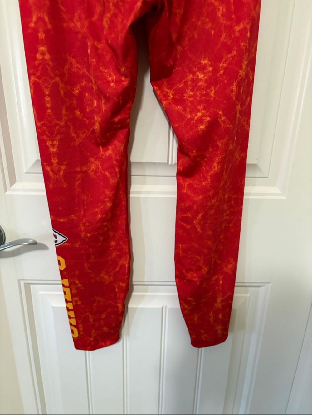 NWT Kansas City Chiefs Red Athletic Leggings - Picture 10 of 11